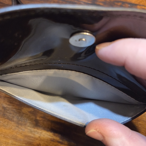 Beijo Mini Small Crossbody Shoulder Purse Handbag Y2k Patent Vinyl 90s Bratz - Picture 3 of 5